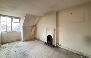 Property for Auction in London - Flat 5, 3 Sloane Avenue, Chelsea, London