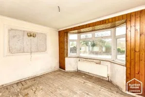 Property for Auction in London - 3 Hampden Drive, Kidlington, Oxfordshire