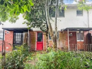 Property for Auction in London - 19 Ash Close, Hythe, Southampton, Hampshire