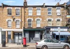 Property for Auction in London - Ground Floor Flat, 74 Aubert Park, Highbury, London