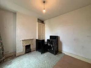 Property for Auction in London - 196 Victoria Road, Muswell Hill, London