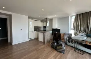 Property for Auction in London - Flat 22 Lock House Tavern Quay, Rope Street, Rotherhithe, London