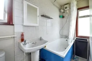Property for Auction in London - 63 Hendon Way, Cricklewood, London