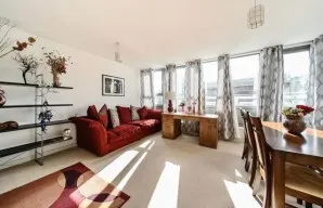 Property for Auction in London - Flat 111 Courtenay House, 9 New Park Road, Brixton, London