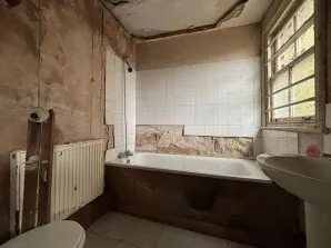Property for Auction in London - 46L Salisbury Road, Wood Green, London
