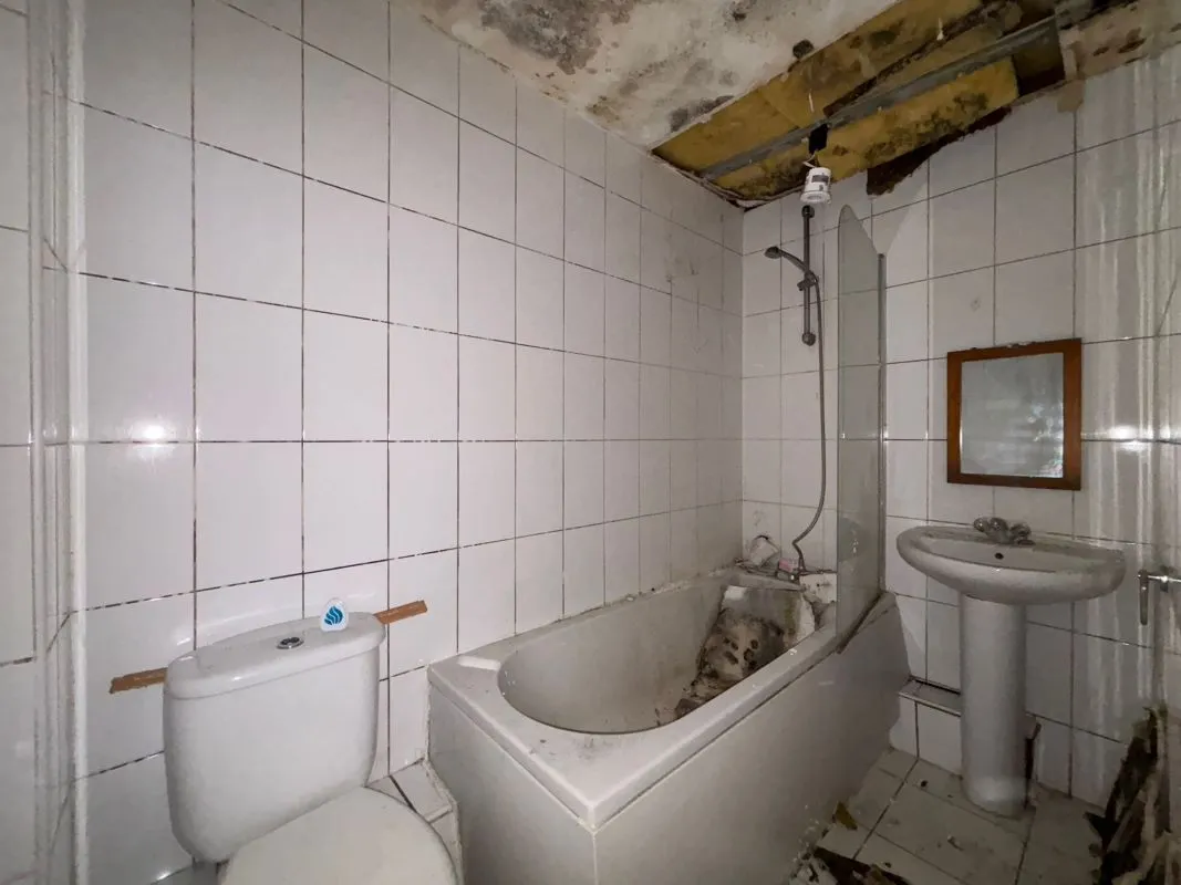 Lapidge House, Coombe Road, Kingston upon Thames, Surrey, KT2 7AB - Online Auctions