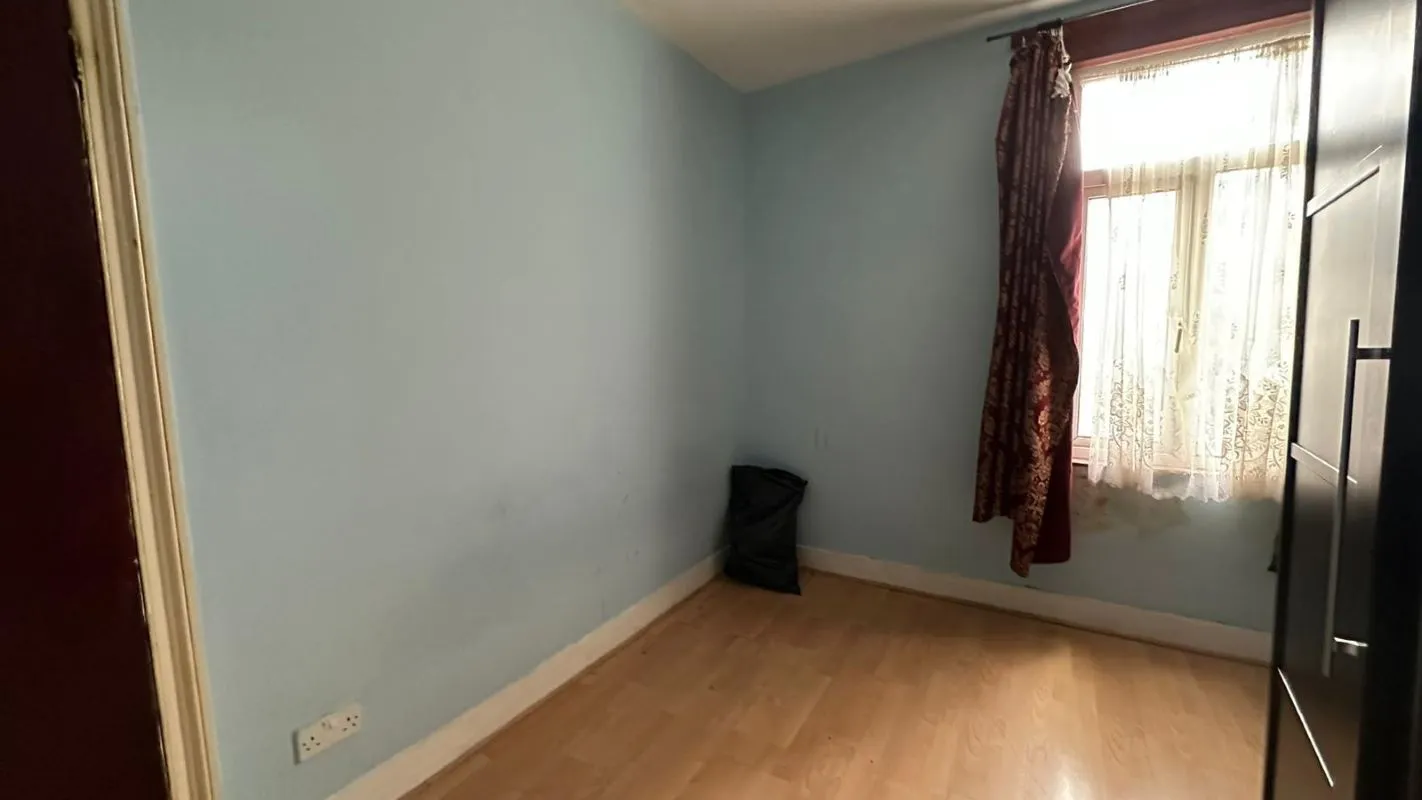 Tweedmouth Road, Plaistow, London, E13 9HT - Online Auctions