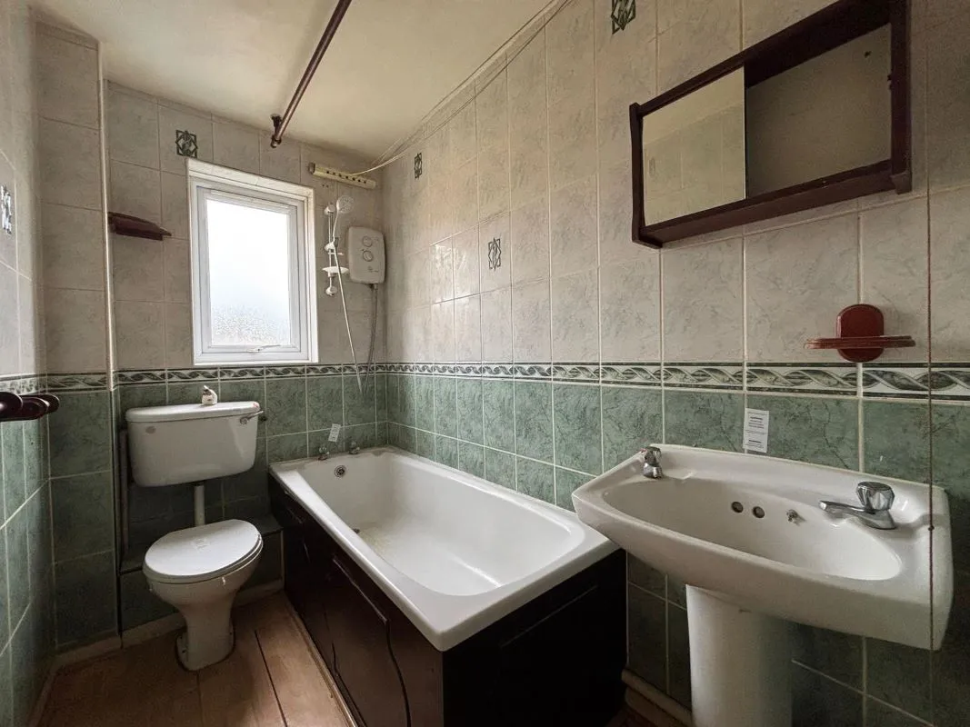Green Pond Close, Walthamstow, London, E17 6EE - Online Auctions