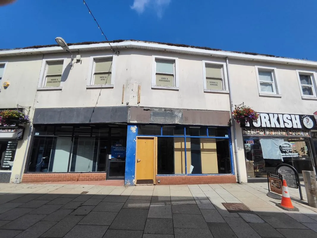 Fore Street, St. Austell, Cornwall, PL25 5EN - Online Auctions