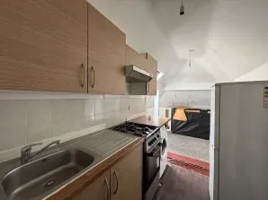 Property for Auction in London - Flat F, 28 Hibernia Road, Hounslow, Middlesex