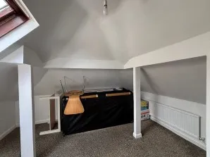 Property for Auction in London - Flat F, 28 Hibernia Road, Hounslow, Middlesex