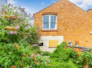 Property for Auction in London - 126 Westcotes Drive, Leicester, Leicestershire