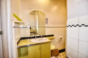 Property for Auction in London - Flat 1 Tavistock Court, Tavistock Square, Bloomsbury, London