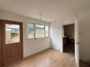 Property for Auction in London - 14 Stratford Close, Dagenham, Essex