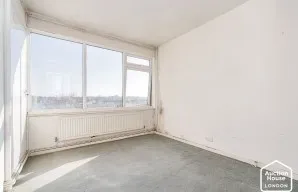 Property for Auction in London - 35 Princesses Parade, Waterside, Crayford, Dartford, Kent