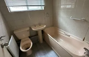 Property for Auction in London - 5 Midhurst Hill, Bexleyheath, Kent