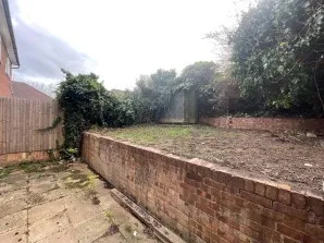 Property for Auction in London - 5 Midhurst Hill, Bexleyheath, Kent