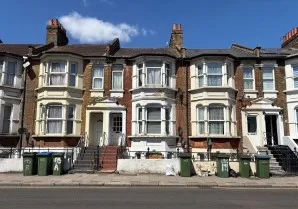 Property for Auction in London - 197 Plumstead High Street, Plumstead, London