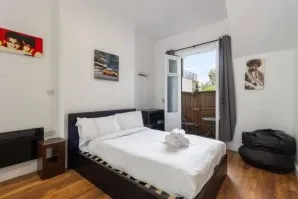 Property for Auction in London - Ground Floor Flat, 74 Aubert Park, Highbury, London