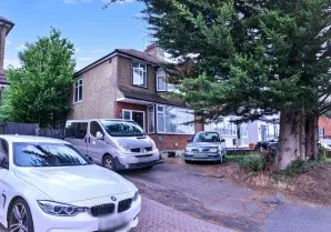 Property for Auction in London - 181 Belswains Lane, Hemel Hempstead, Hertfordshire
