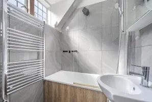 Property for Auction in London - Flat 6 Queen Annes Court, Peascod Street, Windsor, Berkshire