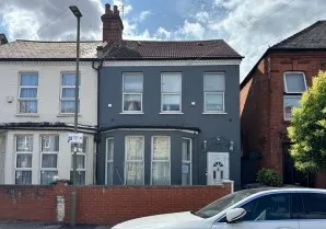 Property for Auction in London - 10 Yew Grove, Cricklewood, London