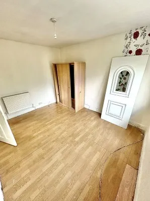 Property for Auction in London - 86A Holly Hill Road, Erith, Kent
