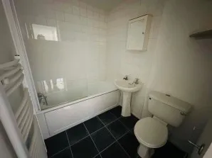 Property for Auction in London - 27C Leys Avenue, Letchworth Garden City, Hertfordshire