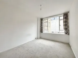 Property for Auction in London - Flat 28 Florin Court, 6-9 Charterhouse Square, Barbican, London