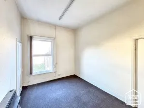 Property for Auction in London - 10 Town Hall Street, Grimsby, North East Lincolnshire