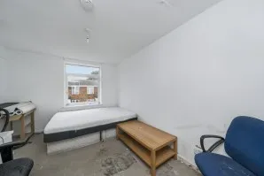 Property for Auction in London - 115 Holbeck, Bracknell, Berkshire