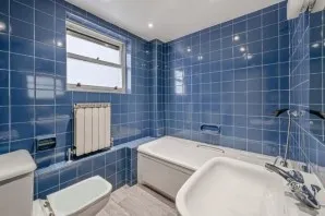 Property for Auction in London - Flat 4, 193 Queen's Gate, South Kensington, London