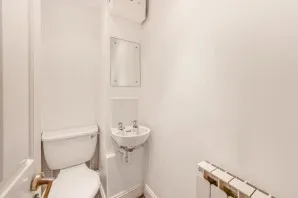 Property for Auction in London - Flat 4, 193 Queen's Gate, South Kensington, London