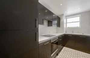 Property for Auction in London - Flat 4, 193 Queen's Gate, South Kensington, London