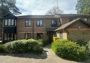 Property for Auction in London - 1 Roseneath Court, Greenwood Gardens, Caterham, Surrey