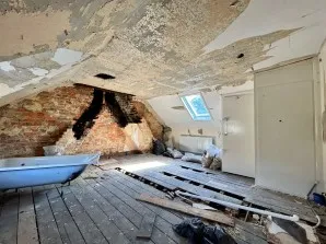 Property for Auction in London - 82B Croydon Road, Caterham, Surrey