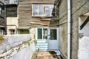 Property for Auction in London - 48 High Street, Kington, Herefordshire