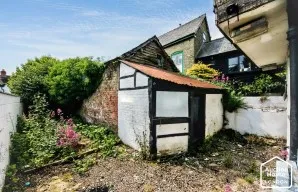 Property for Auction in London - 48 High Street, Kington, Herefordshire