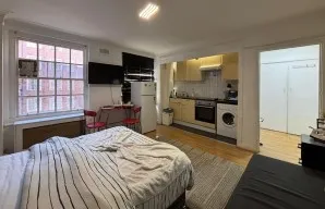 Property for Auction in London - Flat 540 Park West, Edgware Road, Paddington, London