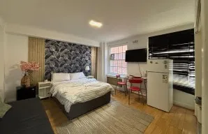 Property for Auction in London - Flat 540 Park West, Edgware Road, Paddington, London