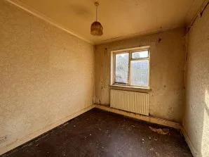 Property for Auction in London - 38 Raleigh Gardens, Mitcham, Surrey
