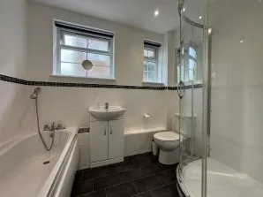 Property for Auction in London - 20 Kings Court, Kings Drive, Wembley, Middlesex
