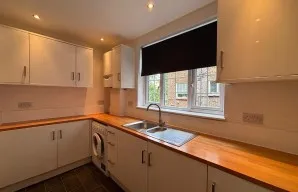 Property for Auction in London - 20 Kings Court, Kings Drive, Wembley, Middlesex