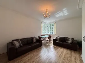 Property for Auction in London - 20 Kings Court, Kings Drive, Wembley, Middlesex