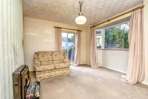 Property for Auction in London - 31 Sutcliffe Avenue, Earley, Reading, Berkshire