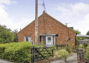 Property for Auction in London - 31 Sutcliffe Avenue, Earley, Reading, Berkshire