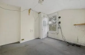 Property for Auction in London - Flat 3, 39 Whitbread Road, Crofton Park, Lewisham, London