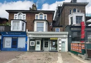 Property for Auction in London - Flat 1, 22 Forest Hill Road, Southwark, London