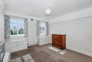 Property for Auction in London - 31 Woodstock Close, Oxford, Oxfordshire