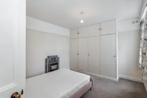 Property for Auction in London - 31 Woodstock Close, Oxford, Oxfordshire